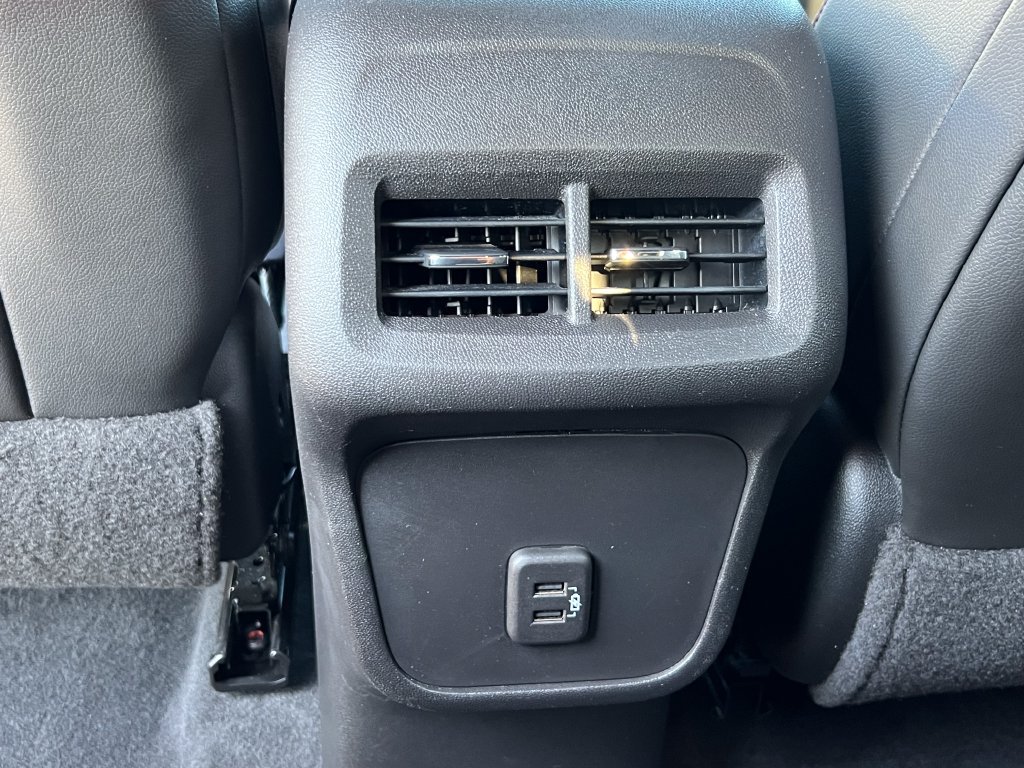 Used 2022 Chevrolet Equinox RS AWD/4WD image 14