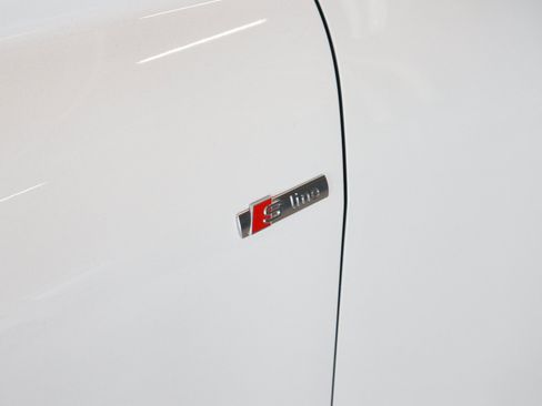 Used 2023 Audi Q4 e-tron Premium Plus w/ Premium Plus AWD/4WD image 30