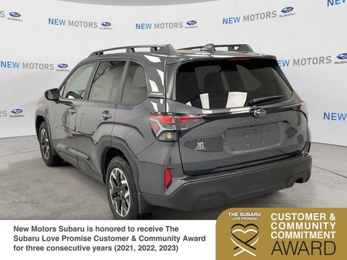 New 2025 Subaru Forester Premium image 2