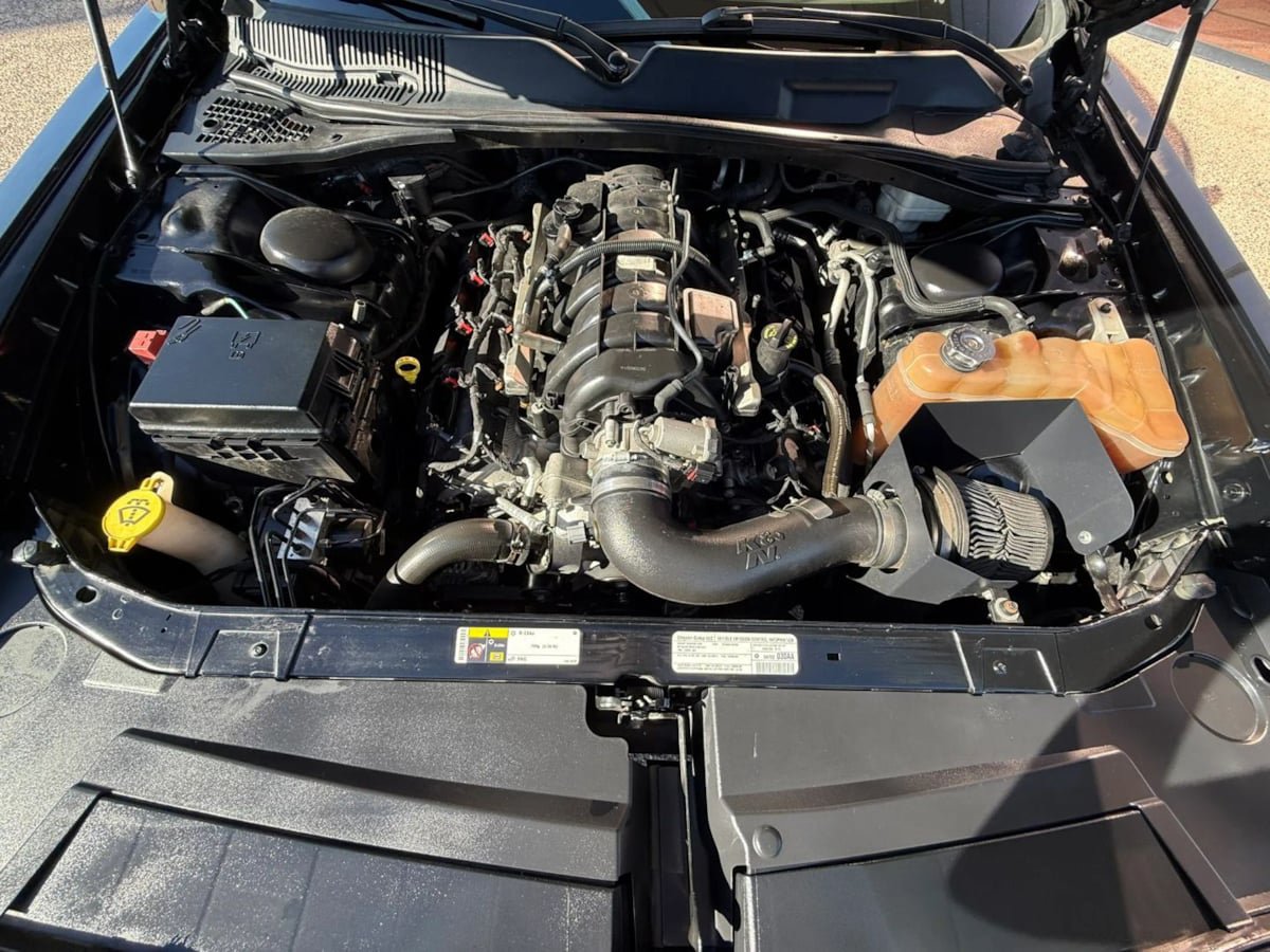 Used 2013 Dodge Challenger R/T RWD image 22