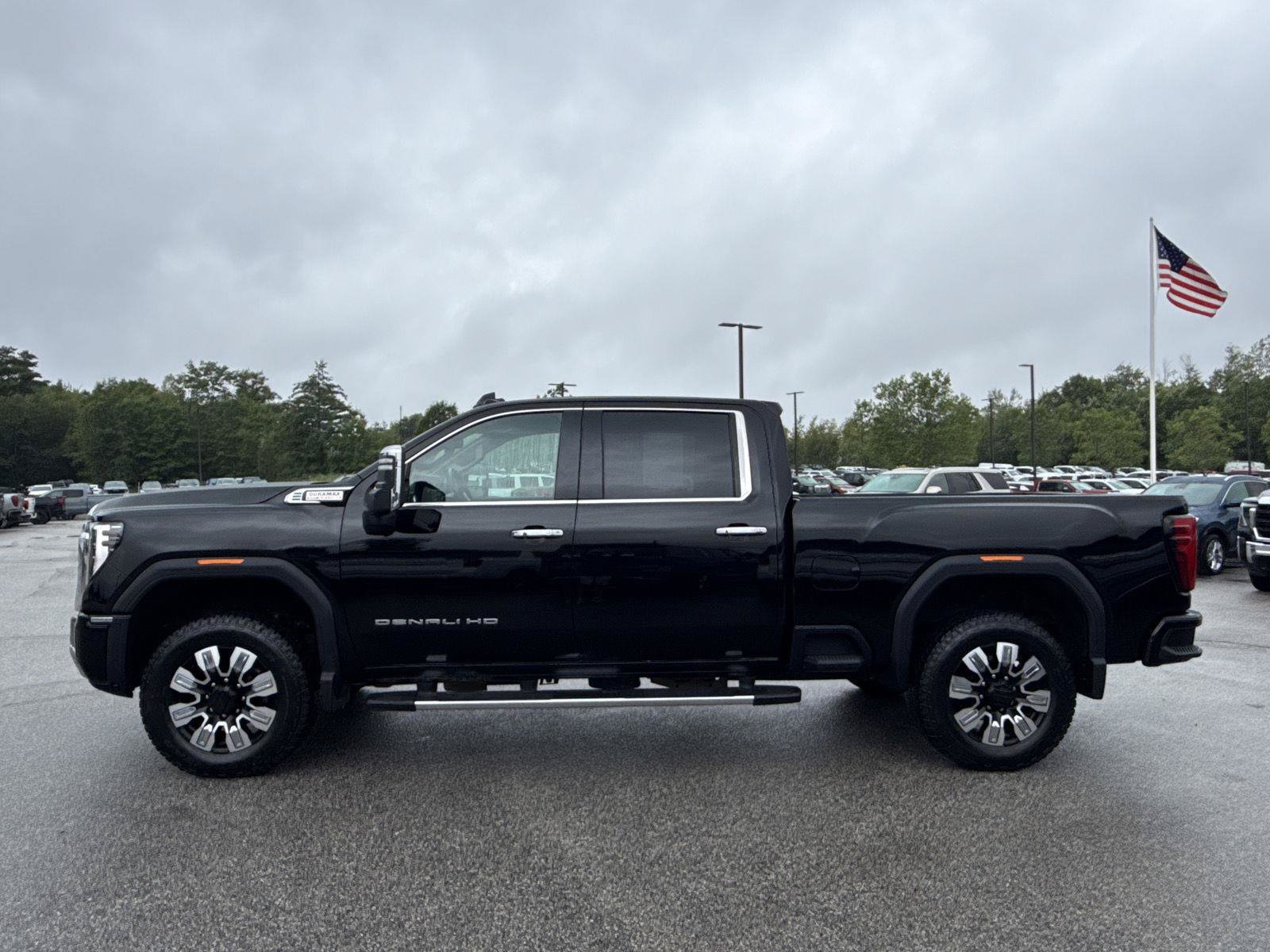 Used 2025 GMC Sierra 2500 Denali AWD/4WD image 4