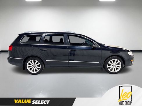 Used 2010 Volkswagen Passat Komfort FWD image 6