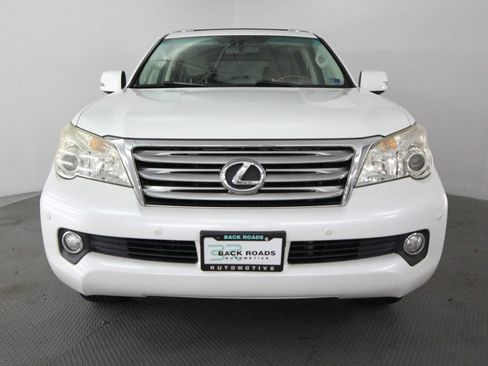 Used 2011 Lexus GX 460 w/ Comfort Plus Pkg AWD/4WD image 2