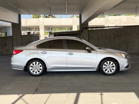 Used 2016 Subaru Legacy 2.5i Premium AWD/4WD image 4