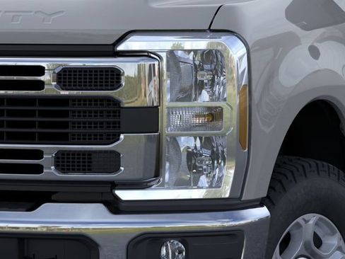 New 2026 Ford F250 XLT w/ 360-Degree Camera Package AWD/4WD image 21