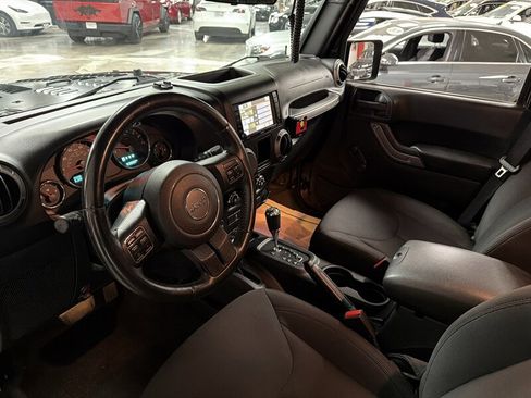 Used 2016 Jeep Wrangler Unlimited Sport AWD/4WD image 28