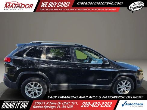 Used 2018 Jeep Cherokee Latitude FWD image 3