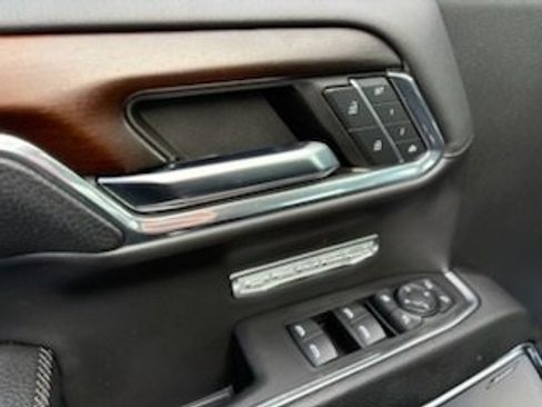 Used 2024 GMC Sierra 1500 Denali image 31