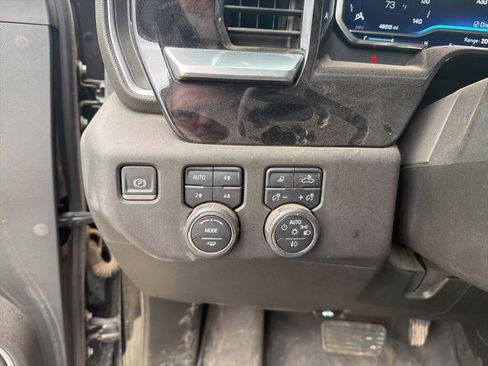 Used 2024 Chevrolet Silverado 2500 LTZ w/ LTZ Convenience Package image 7