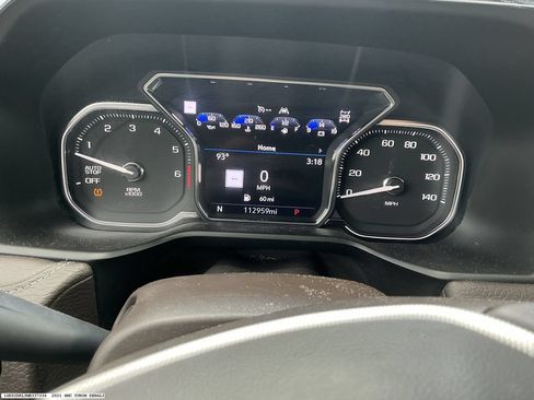 Used 2021 GMC Yukon Denali w/ Denali Premium Package AWD/4WD image 12