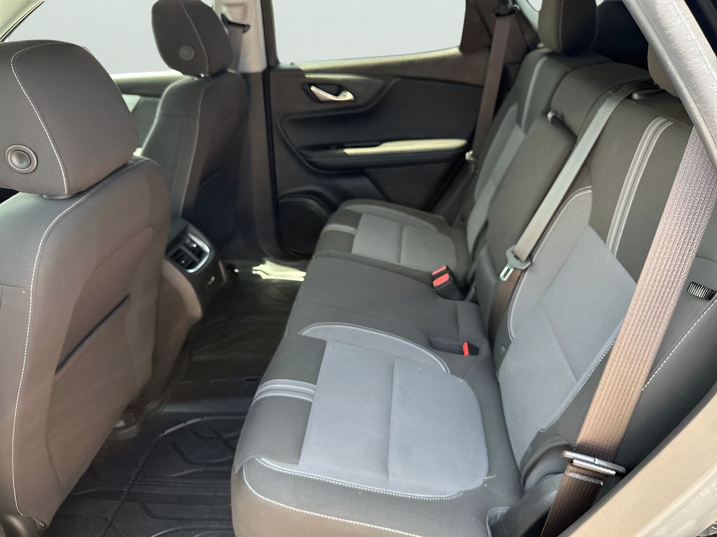 Used 2024 Chevrolet Blazer LT w/ Convenience Package FWD image 43