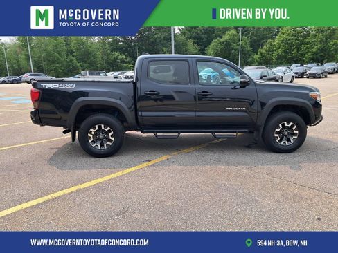 Used 2019 Toyota Tacoma TRD Off-Road w/ Technology Package AWD/4WD image 6