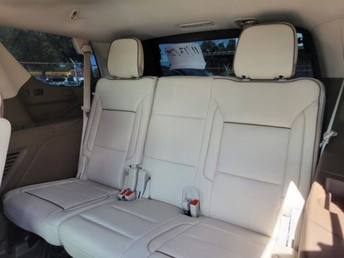 Used 2024 GMC Yukon Denali image 29
