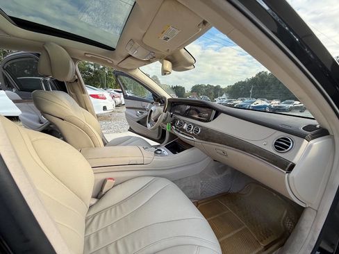 Used 2014 Mercedes-Benz S 550 Sedan image 16