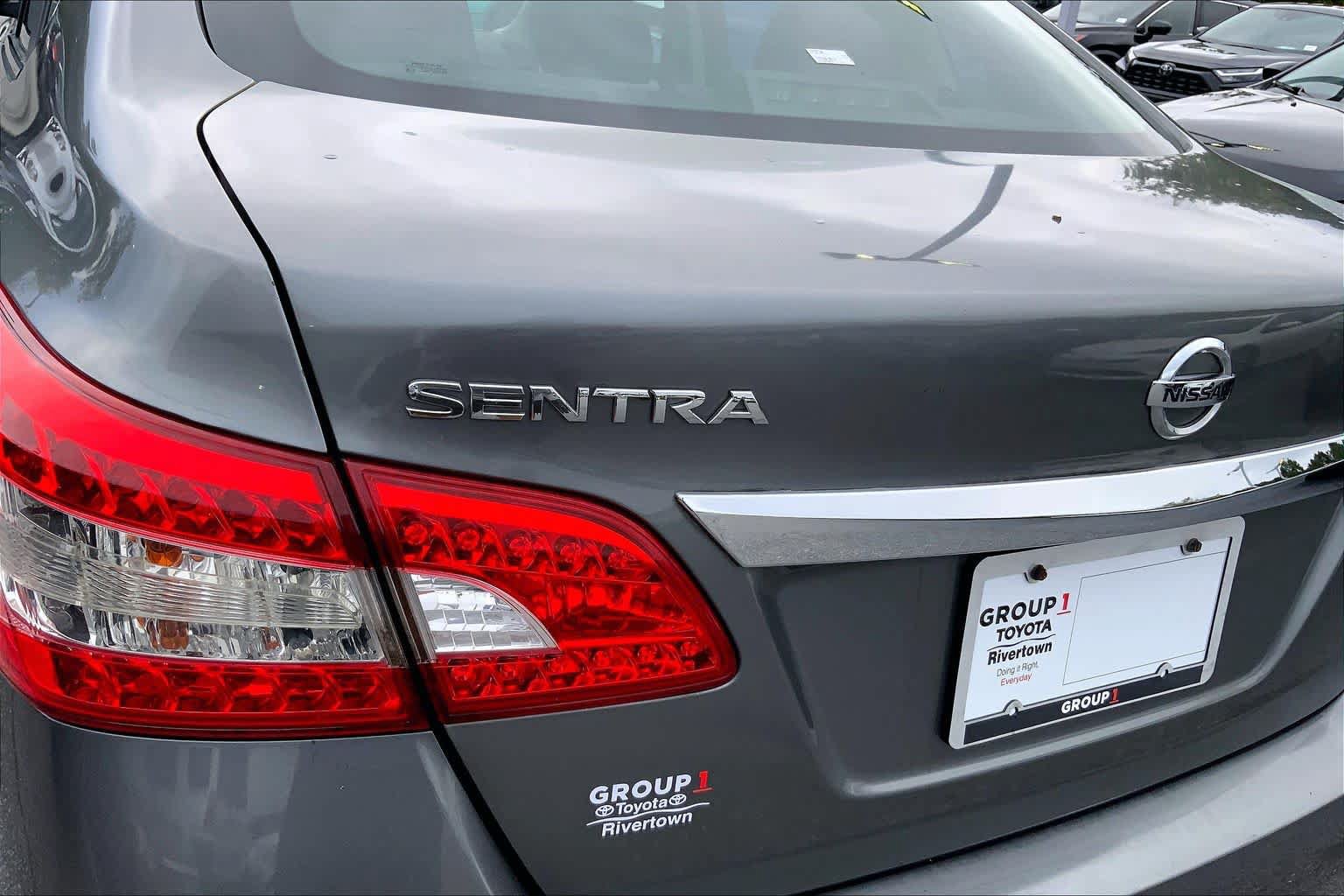 Used 2015 Nissan Sentra S FWD image 27