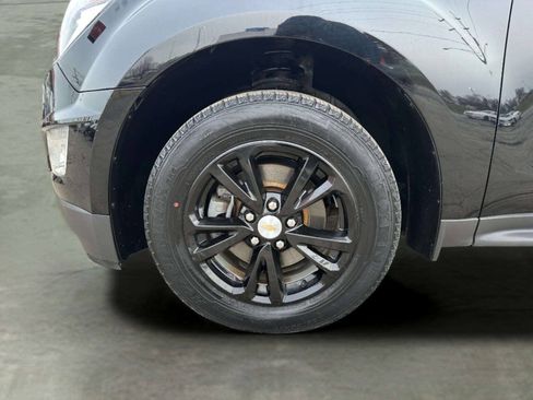 Used 2017 Chevrolet Equinox LT FWD image 31
