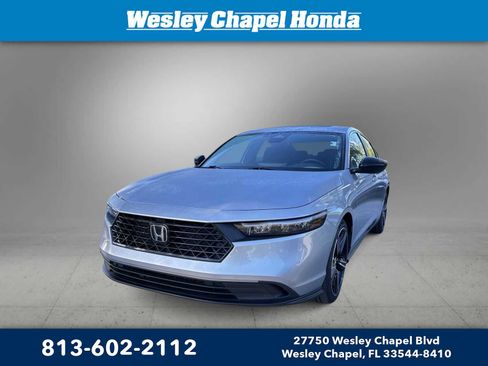 Used 2023 Honda Accord Sport image 1