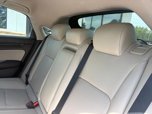 Used 2024 Honda Civic EX-L image 5