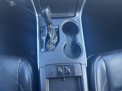 Used 2016 Toyota Camry XLE image 24