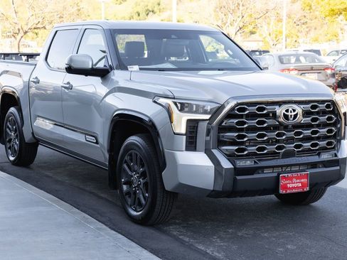 Used 2023 Toyota Tundra Platinum image 3