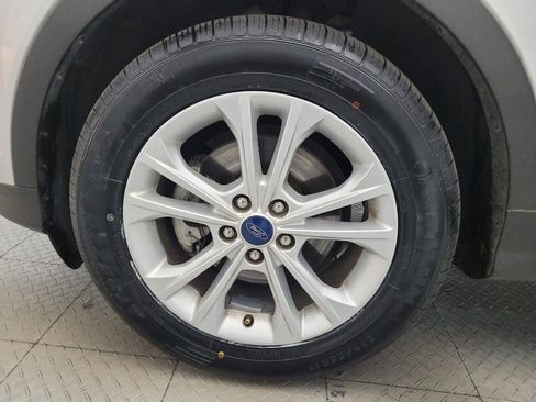 Used 2019 Ford Escape SE FWD image 31