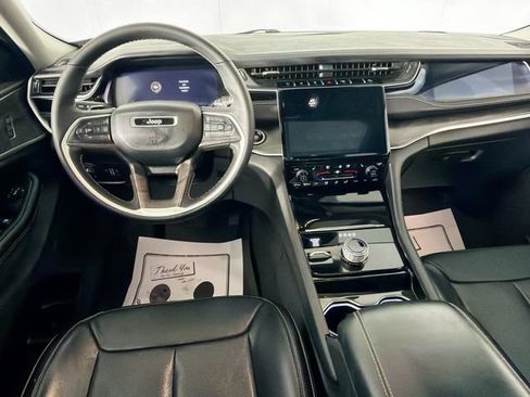 Used 2023 Jeep Grand Cherokee Limited w/ Luxury Tech Group II AWD/4WD image 22
