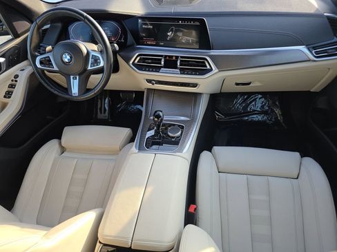Used 2022 BMW X5 xDrive40i w/ M Sport Package image 16
