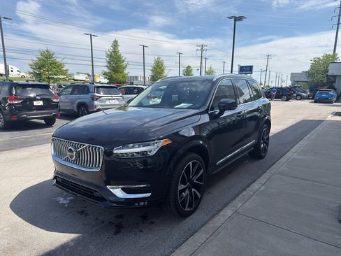 Used 2023 Volvo XC90 B6 Plus w/ Protection Package Premier AWD/4WD image 7