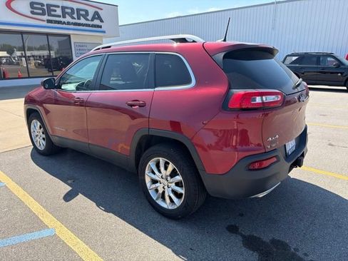 Used 2016 Jeep Cherokee Limited w/ Trailer Tow Group AWD/4WD image 5