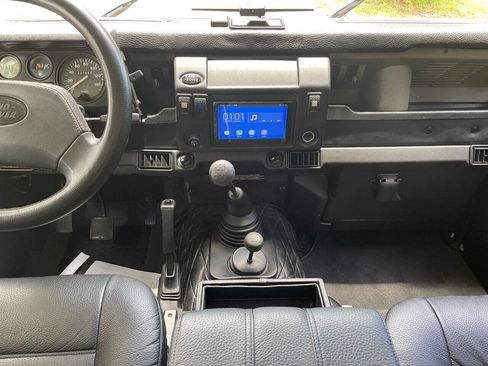 Used 1996 Land Rover Defender image 16