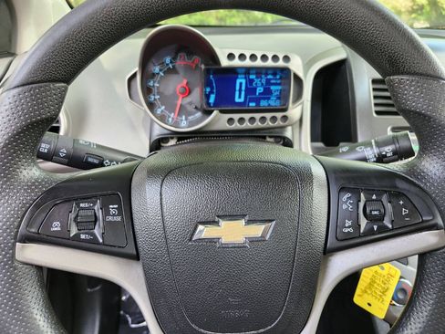 Used 2016 Chevrolet Sonic LT FWD image 8