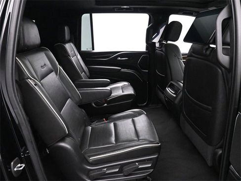 Used 2021 Cadillac Escalade ESV Premium Luxury image 18