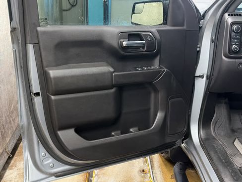 Certified 2023 Chevrolet Silverado 1500 Custom w/ LPO, Dark Essentials Package image 5