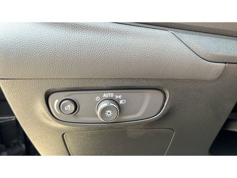 Certified 2025 Buick Encore GX Avenir w/ Avenir Technology Package AWD/4WD image 23