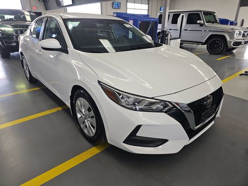 Used 2022 Nissan Sentra S image 4
