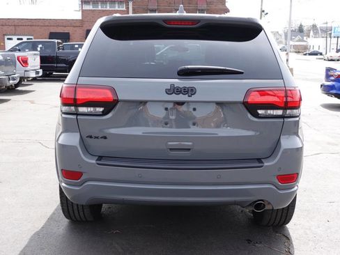 Used 2021 Jeep Grand Cherokee Laredo X image 9