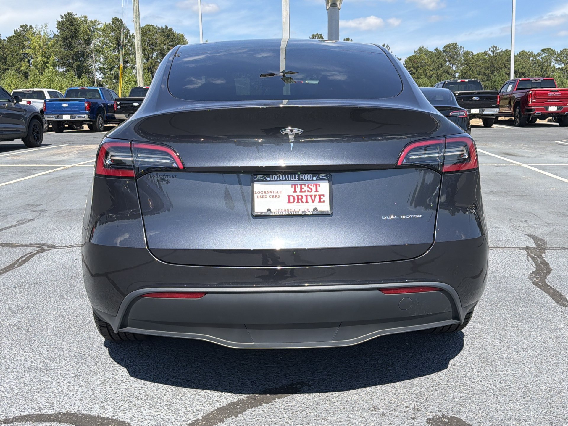 Used 2024 Tesla Model Y Long Range AWD/4WD image 24