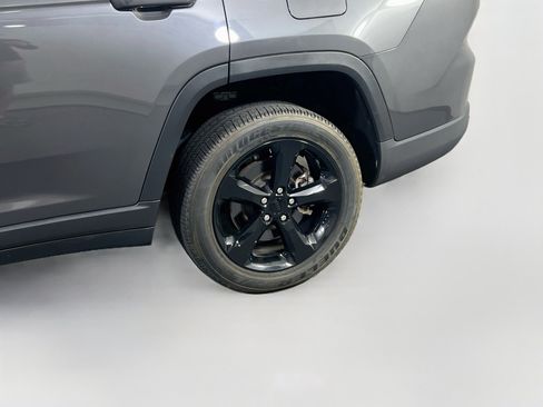 Used 2023 Jeep Grand Cherokee L Laredo AWD/4WD image 31
