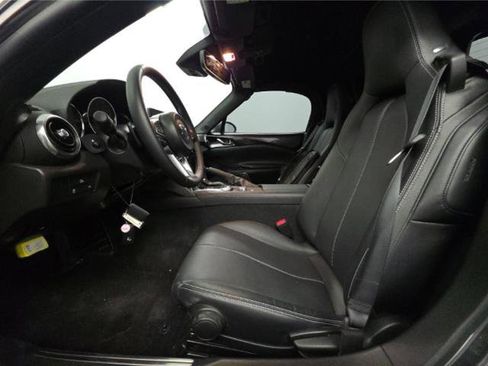Used 2024 MAZDA MX-5 Miata Grand Touring image 6