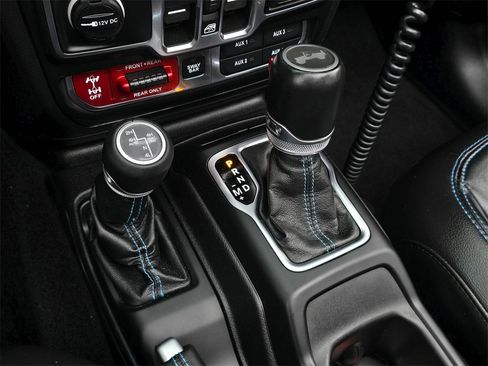 Used 2021 Jeep Wrangler Unlimited Rubicon 4xe w/ Steel Bumper Group image 37