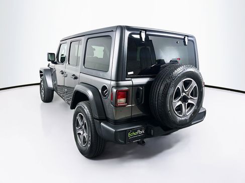 Used 2021 Jeep Wrangler Sport S image 5