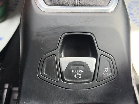 Used 2020 Jeep Renegade Altitude FWD image 15