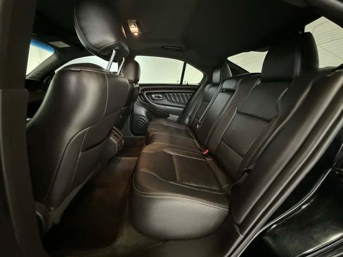 Used 2018 Ford Taurus Limited FWD image 17