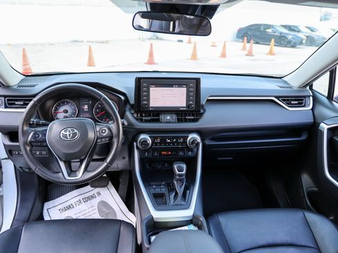Used 2021 Toyota RAV4 XLE Premium FWD image 43