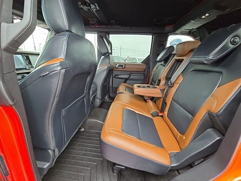 Used 2024 Ford Bronco Outer Banks AWD/4WD image 47