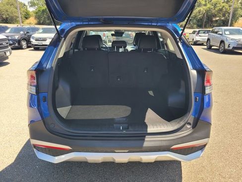 Used 2024 Kia Sportage EX FWD image 8