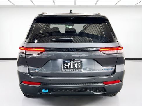 Used 2023 Jeep Grand Cherokee Trailhawk w/ Advanced Protech Group II image 27