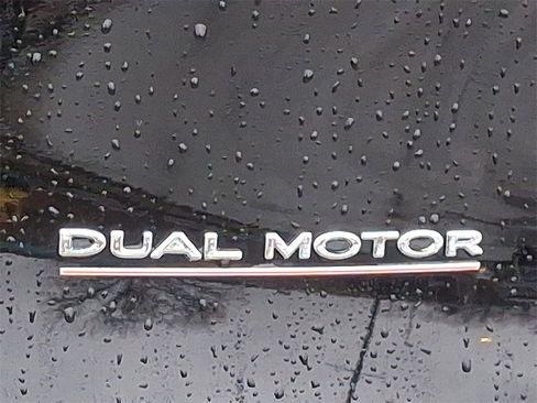 Used 2022 Tesla Model Y Performance image 29