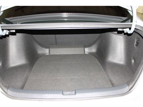 Used 2025 Honda Accord SE image 21