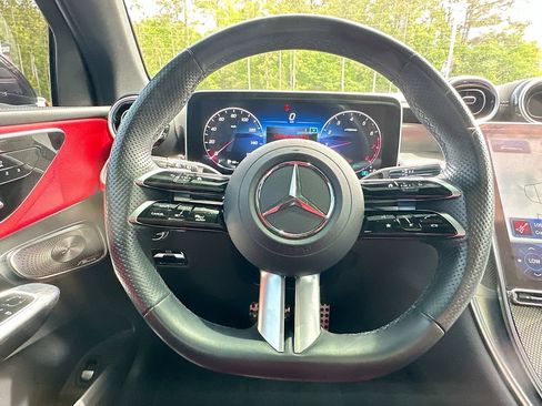 Used 2024 Mercedes-Benz GLC 300 4MATIC image 18